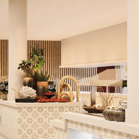 Oasis Tropical 4* Mojacar