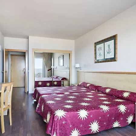 Hotel Oasis Tropical