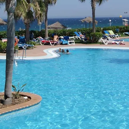 Hotel Oasis Tropical