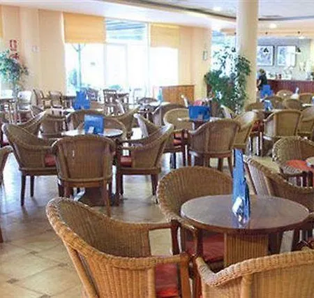 Oasis Tropical Hotell 4*