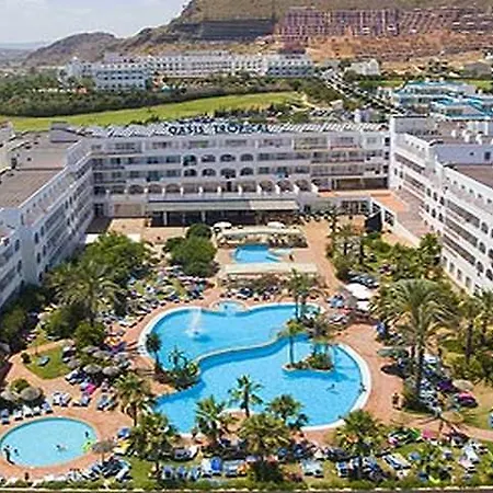 Hotell Oasis Tropical