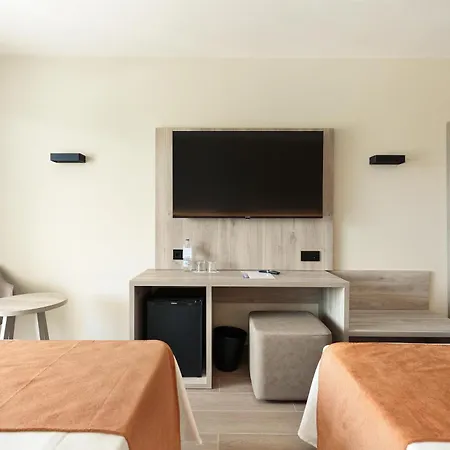 Oasis Tropical 4*
