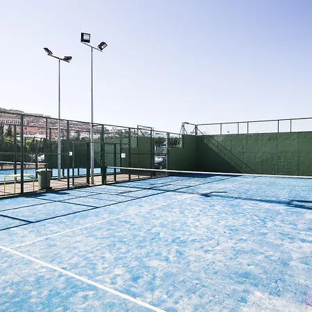 Oasis Tropical Otel 4*