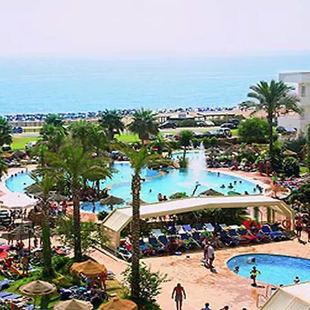 Oasis Tropical Отель