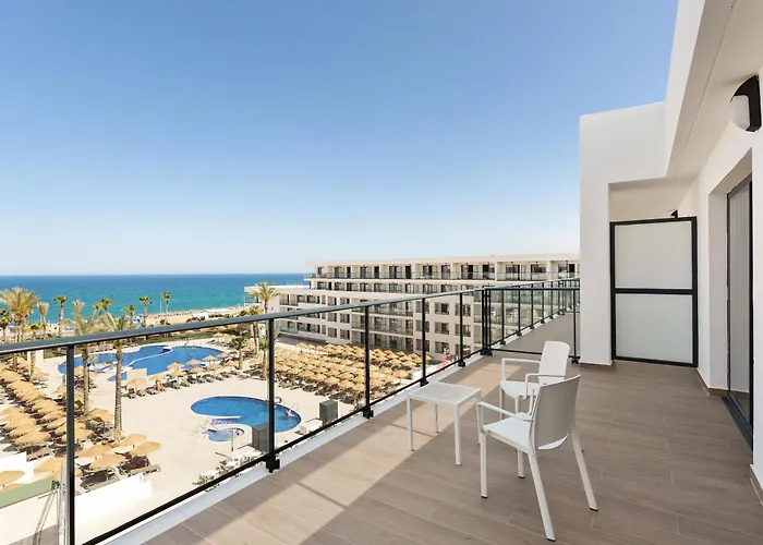 Hotell Oasis Tropical